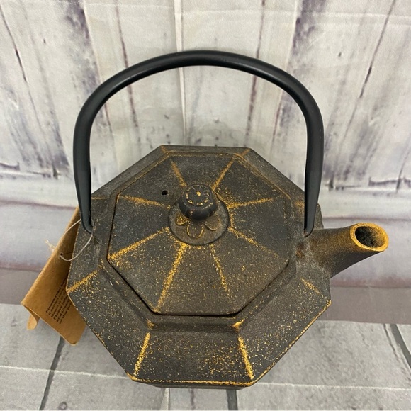 NWT Cast Iron Pagoda Tea Pot Loose Leaf Tea Old Dutch Black Gold - Picture 11 of 12